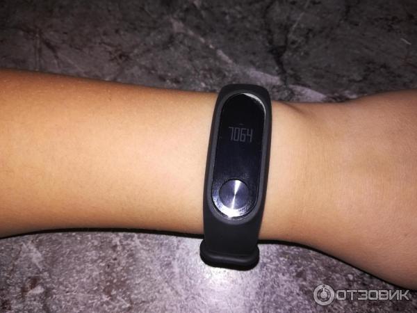 Фитнес-браслет Xiaomi Mi Band 2 фото