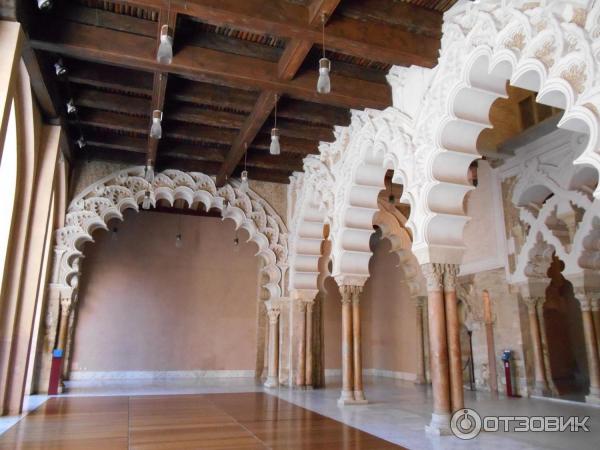 Дворец Альхаферия Palacio de la Aljaferia (Испания, Сарагоса) фото