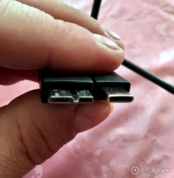 Кабель USB-C.