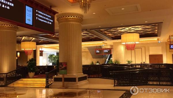 Лобби-лаундж в отеле Holiday Inn Cotai Central Macao