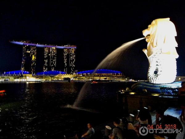 Шоу фонтанов отеля Marina Bay Sands (Сингапур)