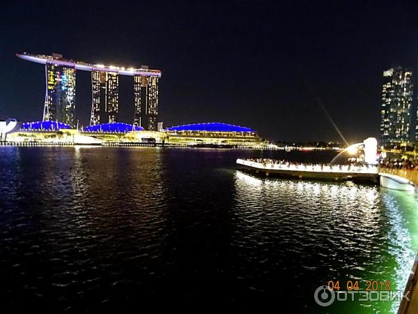 Шоу фонтанов отеля Marina Bay Sands (Сингапур)