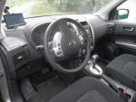 Автомобиль Nissan X-Trail внедорожник фото