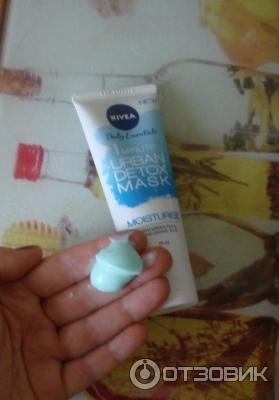 Маска для лица Nivea 1 minute URBAN DETOX MASKE Erfrichend Gruner Tee & Hualuron фото