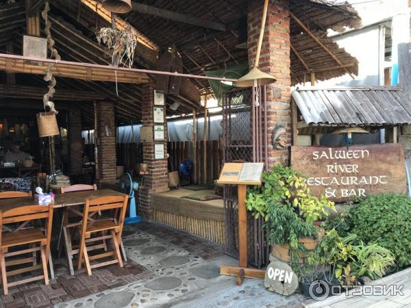 Ресторан Salween river Restaurant (Таиланд, Маехонгсон) фото