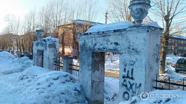 Сквер имени Гагарина (Россия, Новосибирск) фото