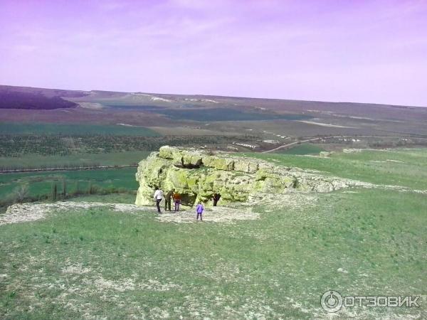 Белая гора, вид на пещеры.