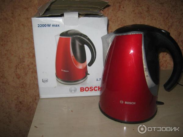 Электрочайник Bosch TWK7704