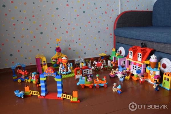 Конструктор Lego Duplo Большой парк аттракционов фото