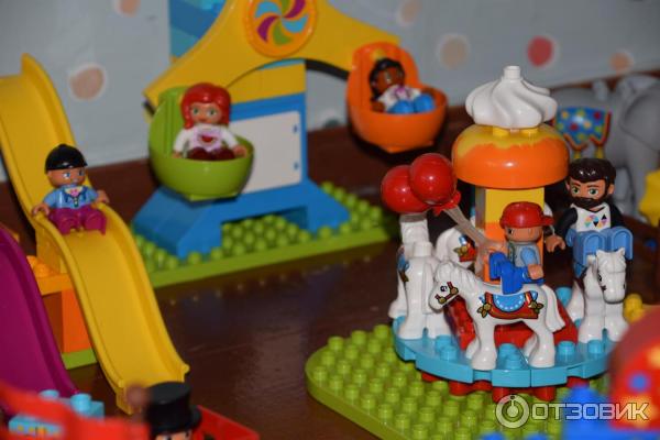 Конструктор Lego Duplo Большой парк аттракционов фото