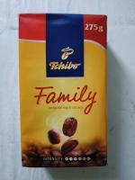 Натуральный жареный молотый кофе Tchibo Family среднеобжаренный фото