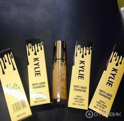 Тональный крем Kylie Matte Liquid foundation фото