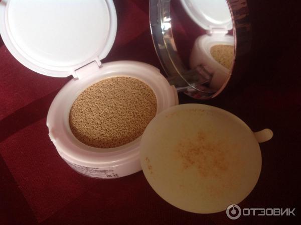 Кушон L'Oreal Nude Magique Cushion фото