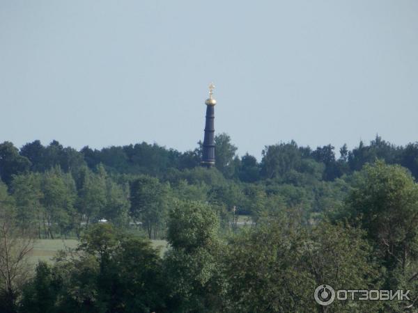 Памятник в честь победы