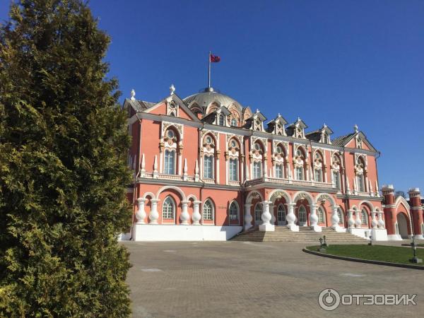 Петровский путевой дворец (Россия, Москва) фото