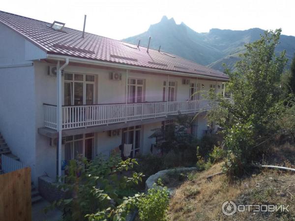 Гостиница Арпат (Крым, с. Зеленогорье) фото