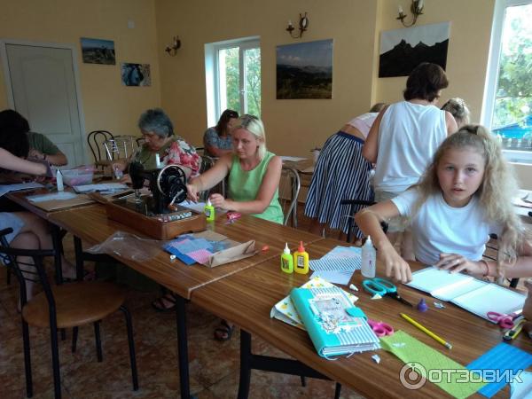 Гостиница Арпат (Крым, с. Зеленогорье) фото