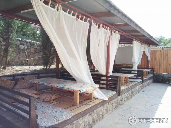 Гостиница Арпат (Крым, с. Зеленогорье) фото