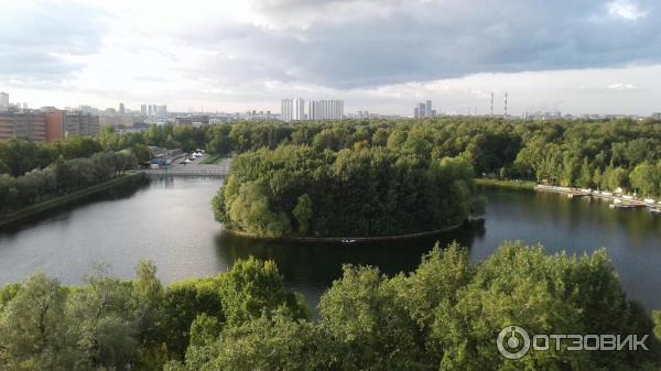 Колесо обозрения в Измайловском парке культуры и отдыха (Россия, Москва) фото