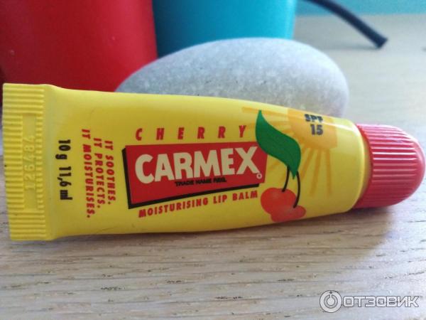 Бальзам для губ Carmex Cherry Moisturising Lip Balm фото