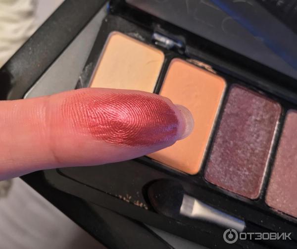 Палетка теней для век Eveline Eyeshadow Professional Palette фото