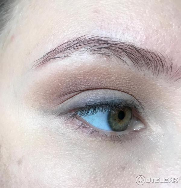 Палетка теней для век Eveline Eyeshadow Professional Palette фото