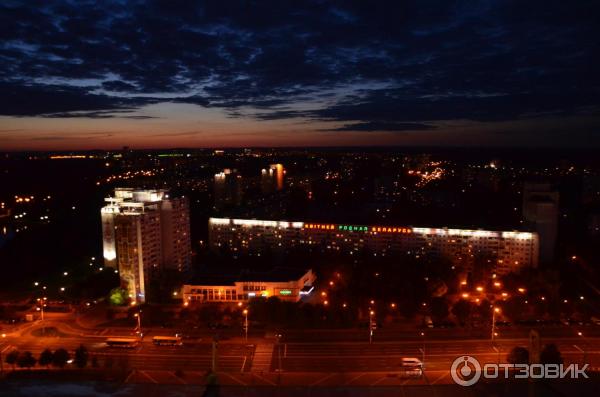 Смотровая площадка национальной библиотеки Беларуси (Беларусь, Минск) фото