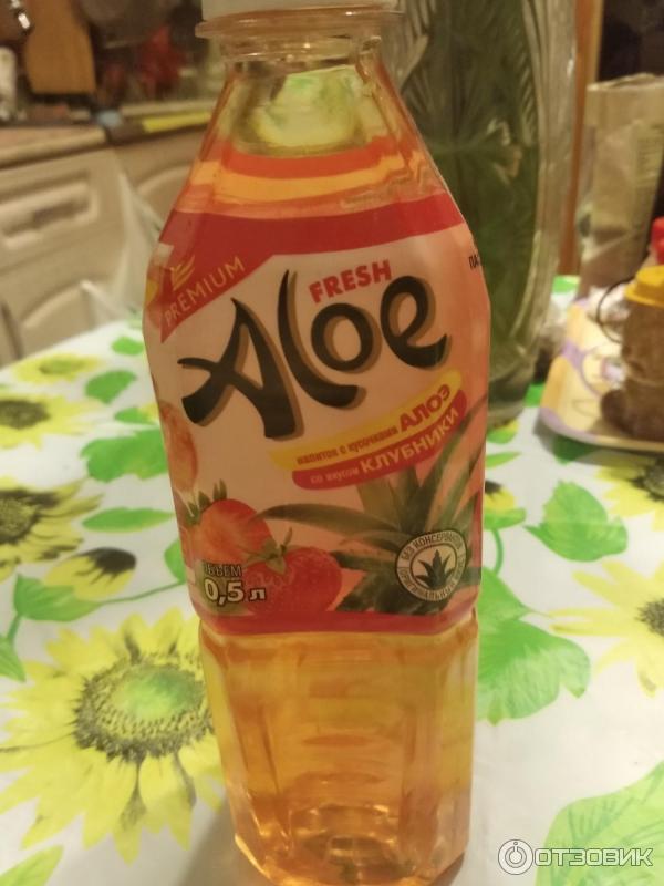 Напиток безалкогольный негазированный напиток с кусочками алое Fresh Aloe со вкусом клубники фото