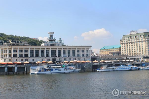 Прогулка на теплоходе по Днепру Оболонь, парк Наталка- Почтовая площадь (Украина, Киев) фото