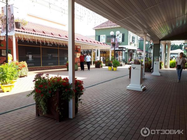 Аутлет Outlet Village Vnukovo (Россия, Москва) фото