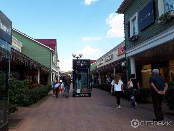 Аутлет Outlet Village Vnukovo (Россия, Москва) фото