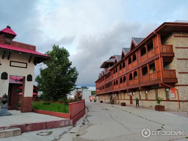 гималайский дом справа