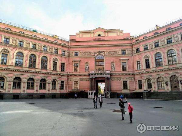 Государственный Русский музей Михайловский замок (Россия, Санкт-Петербург) фото