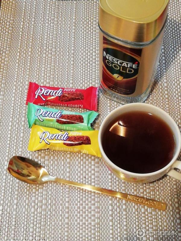 Подарочный набор Nescafe Gold с сахарницей фото