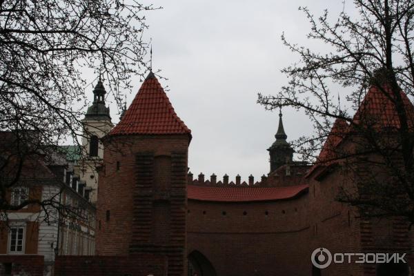Барбакан вид сбоку