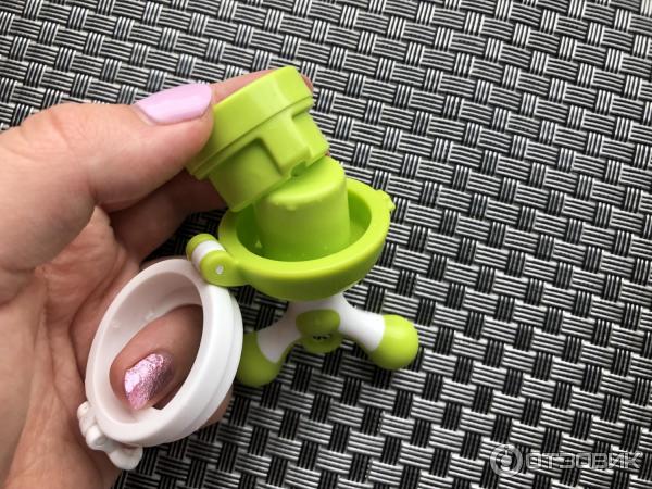 Ниблер силиконовый Nibler Twist Happy Baby фото