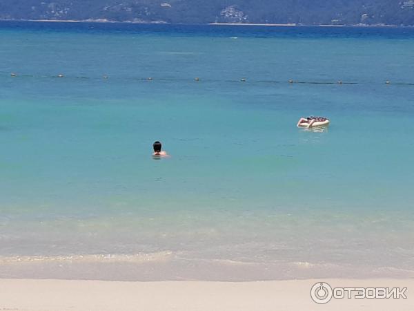 Пляж Tri Trang Beach (Таиланд, о. Пхукет) фото