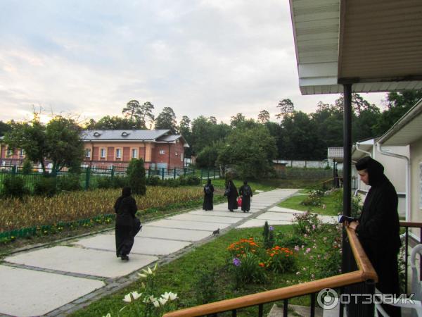 Введенский ставропигиальный мужской монастырь Оптина Пустынь (Россия, Козельск) фото