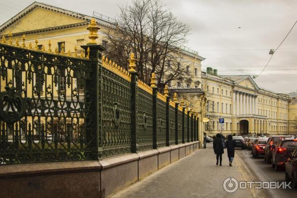 Ограда Шереметьевского дворца от набережной Фонтанки