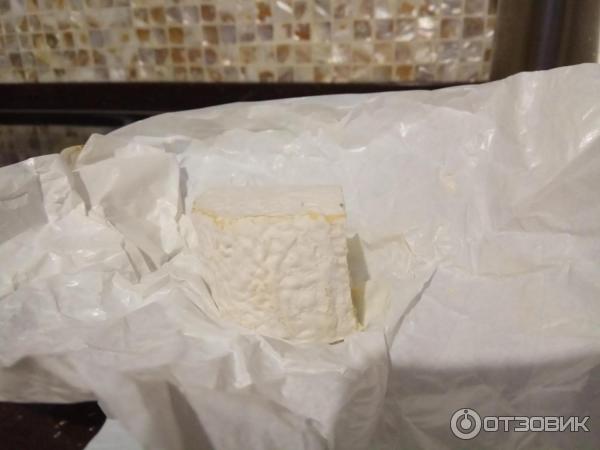 Сыр сливочный с белой плесенью DairyHorn Camembert фото