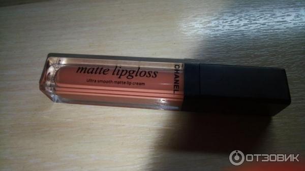 Блеск для губ Chanel Matte Lipgloss фото