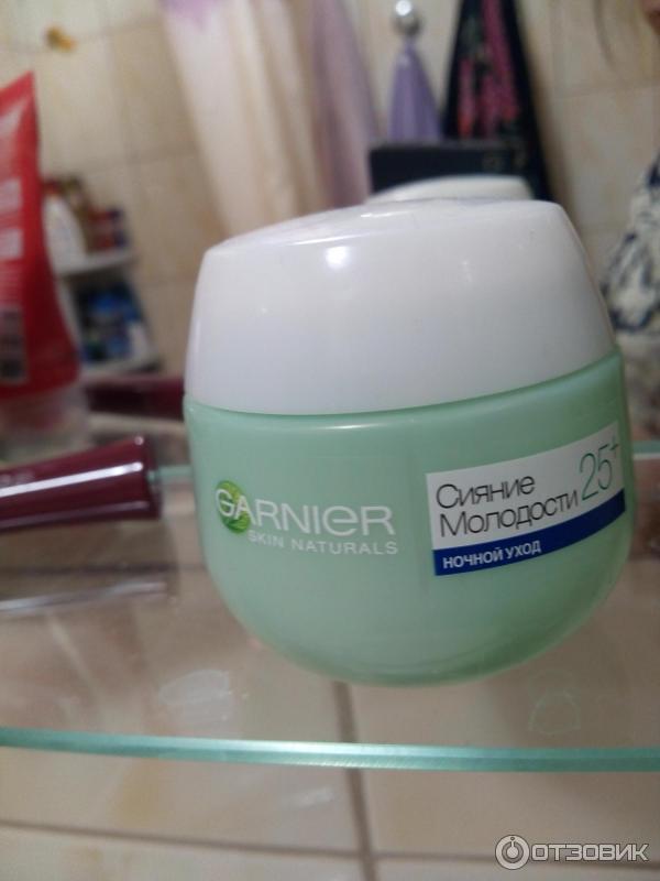 Крем для лица Garnier Сияние молодости 25+ ночной уход фото