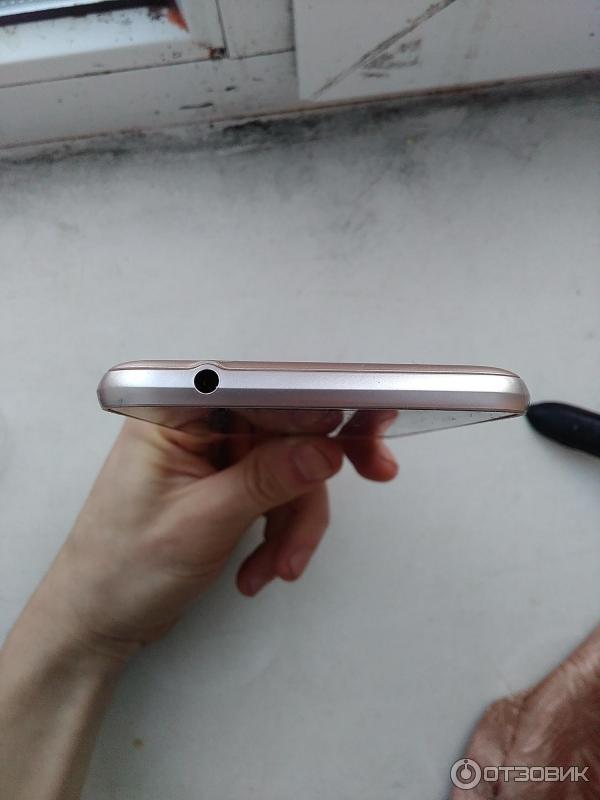 Смартфон Samsung Galaxy J3 фото