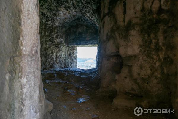 Бар Старый город (Черногория). Виды со стен. Стена, бойницы.