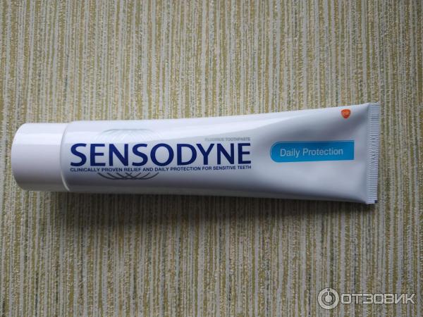 Зубная паста Sensodyne Ежедневная защита фото