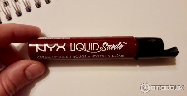 Жидкая губная помада NYX LIQUID SUEDE фото