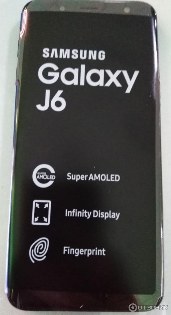 Смартфон Samsung Galaxy J6 2018 вид спереди