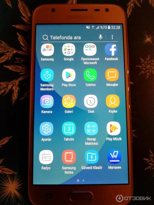 Смартфон Samsung Galaxy J3 2017 фото