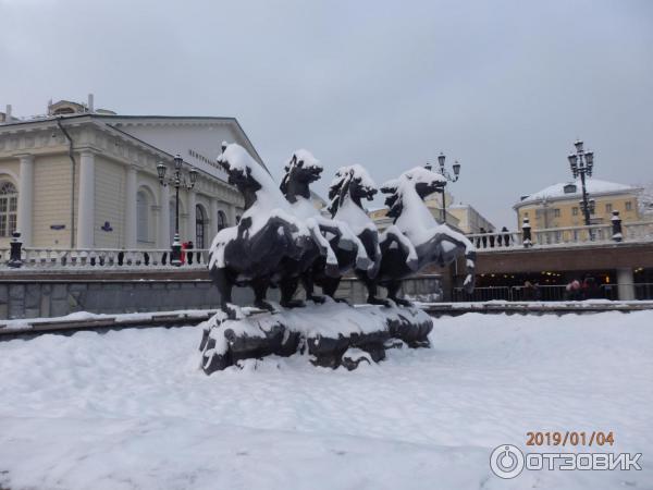 Оружейная палата Кремля (Россия, Москва) фото