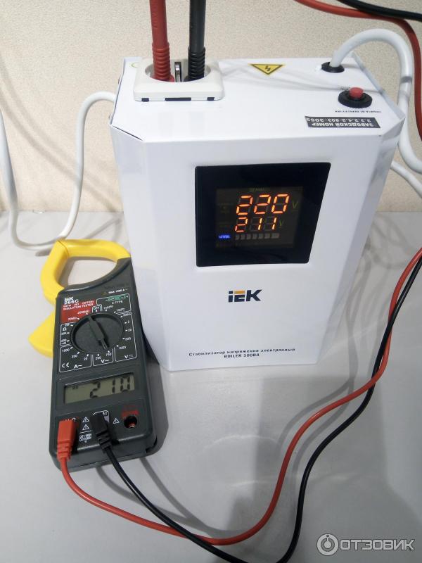 Стабилизатор напряжения IEK Boiler 0,5 кВА фото